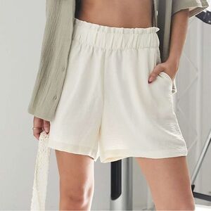 Women's High Waist Knee Length Cream Shorts